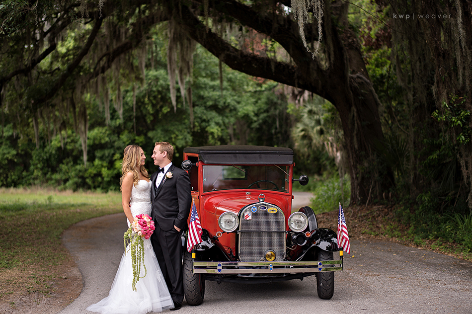 vintage car wedding