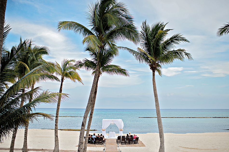 small beach wedding