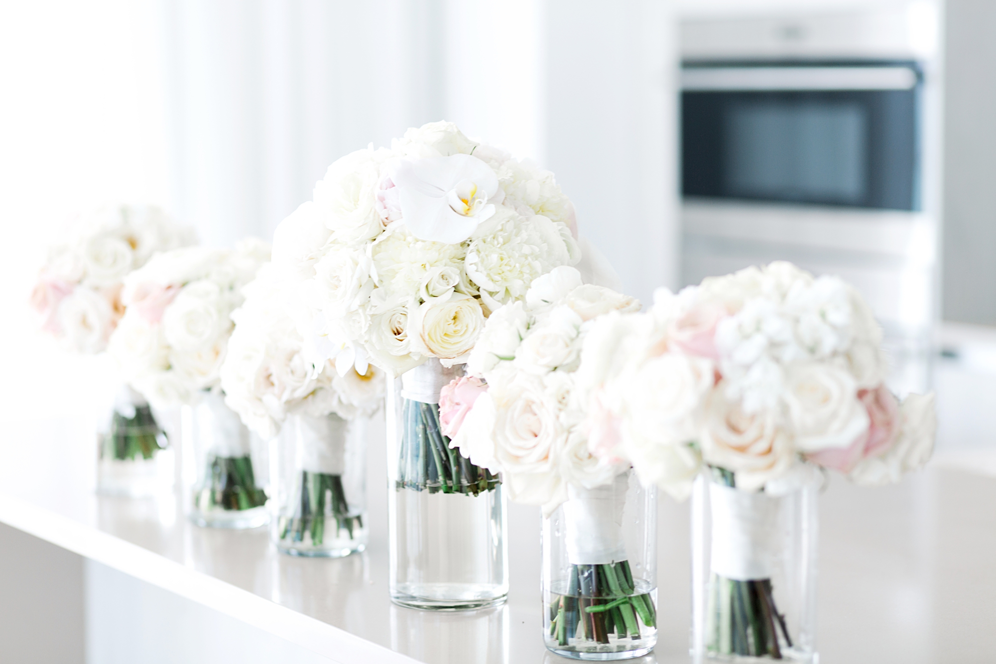blush and white bouquets