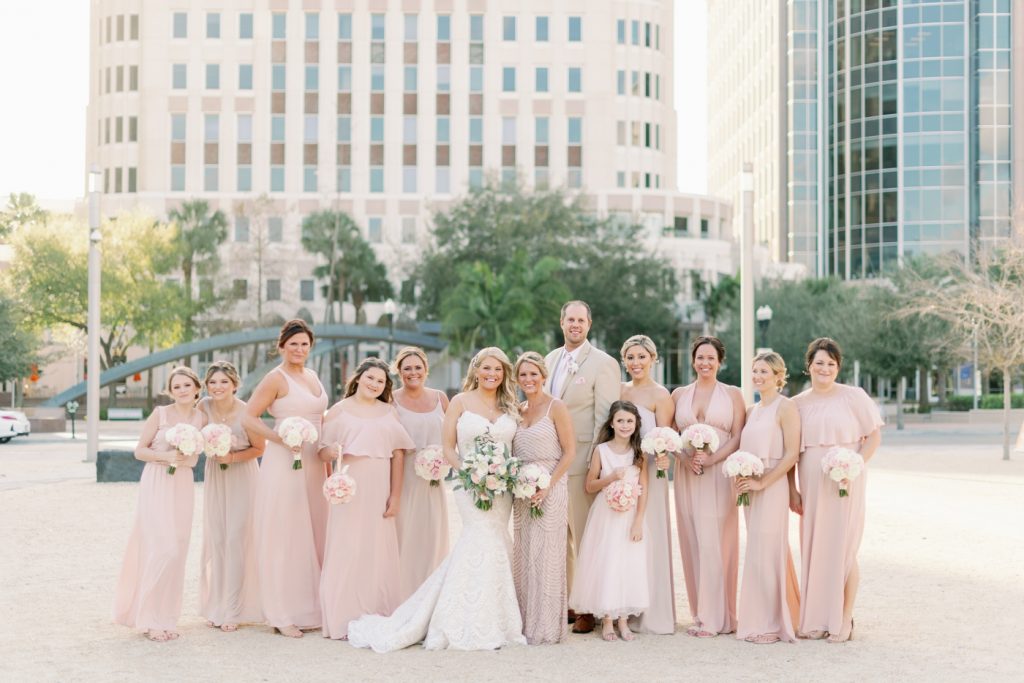 Shades of Pink at this modern Dr. Phillips Center wedding