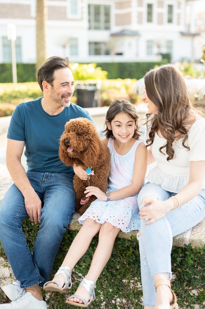 family photos with dog in winterpark