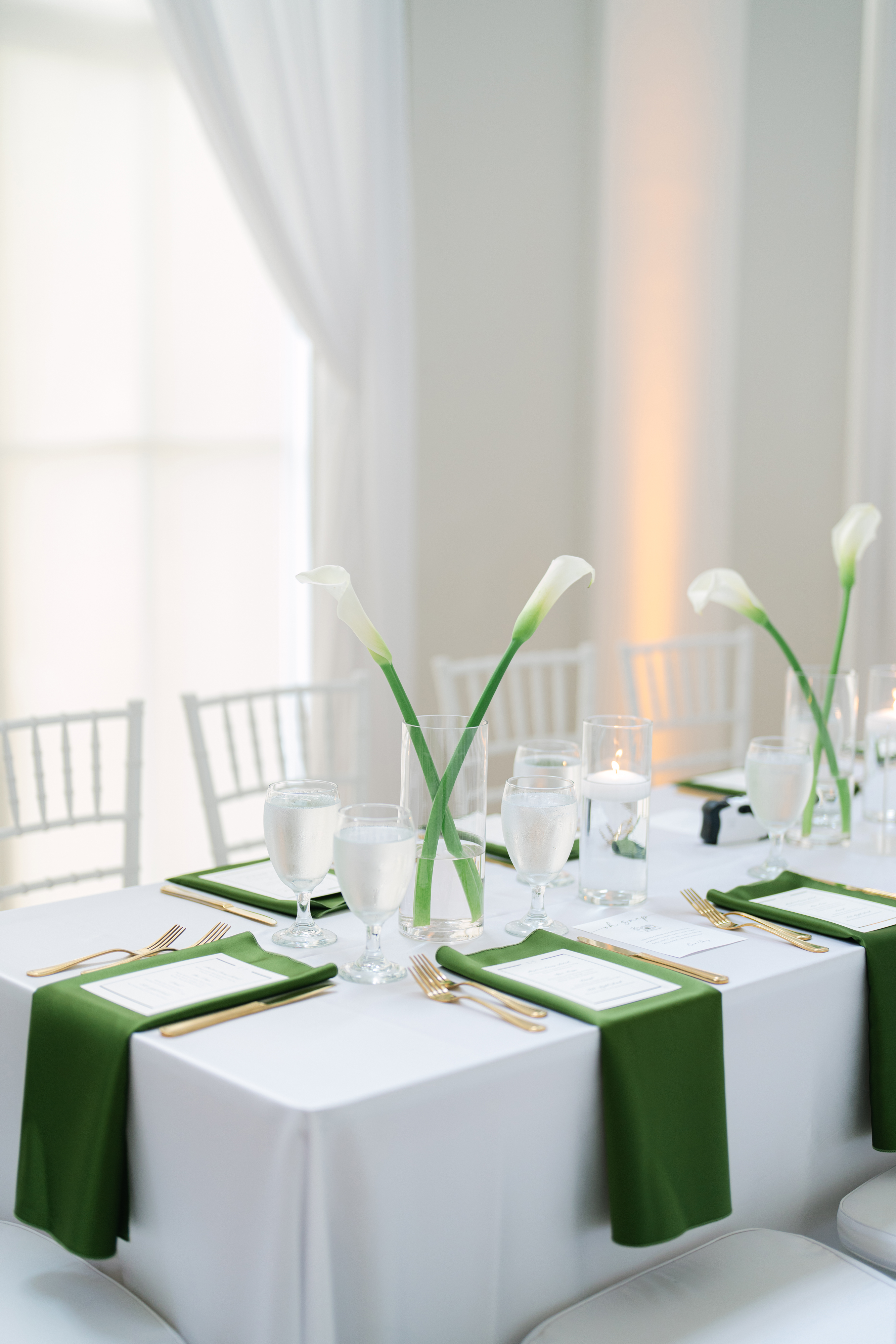 green reception decor 