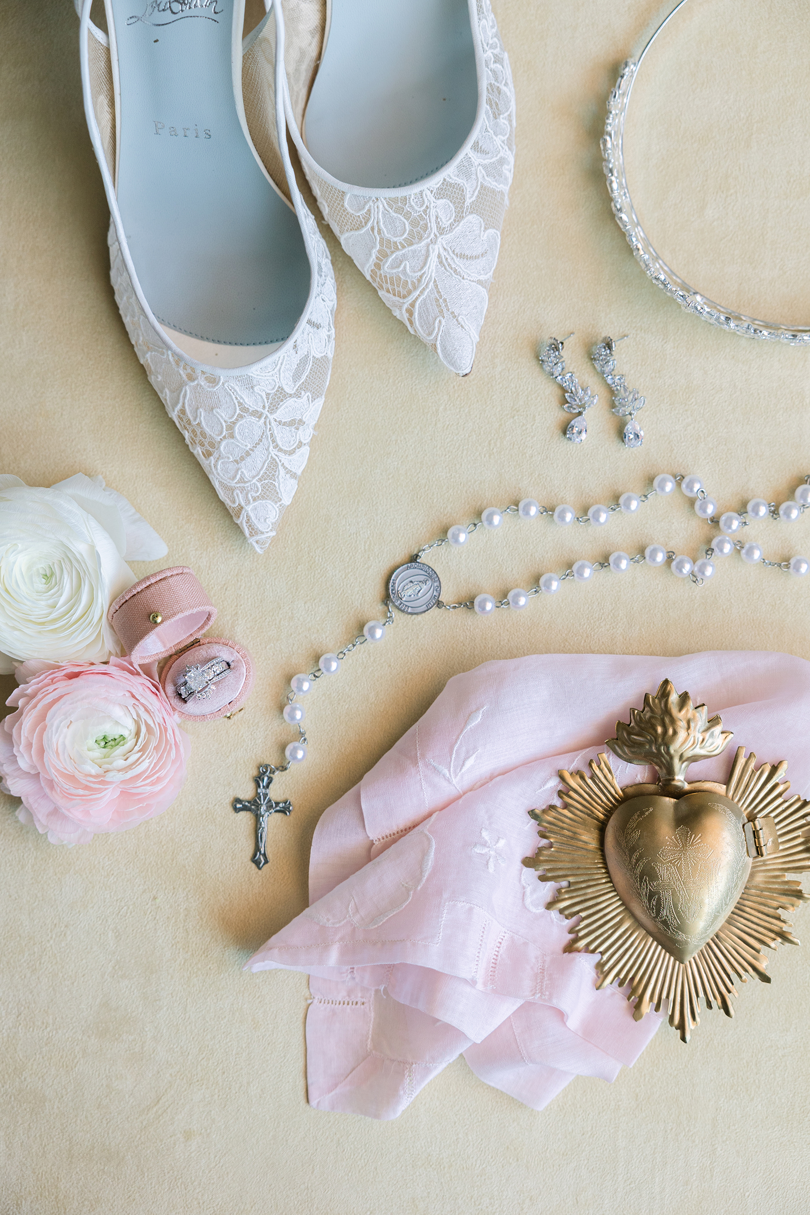 bridal details gold heart box