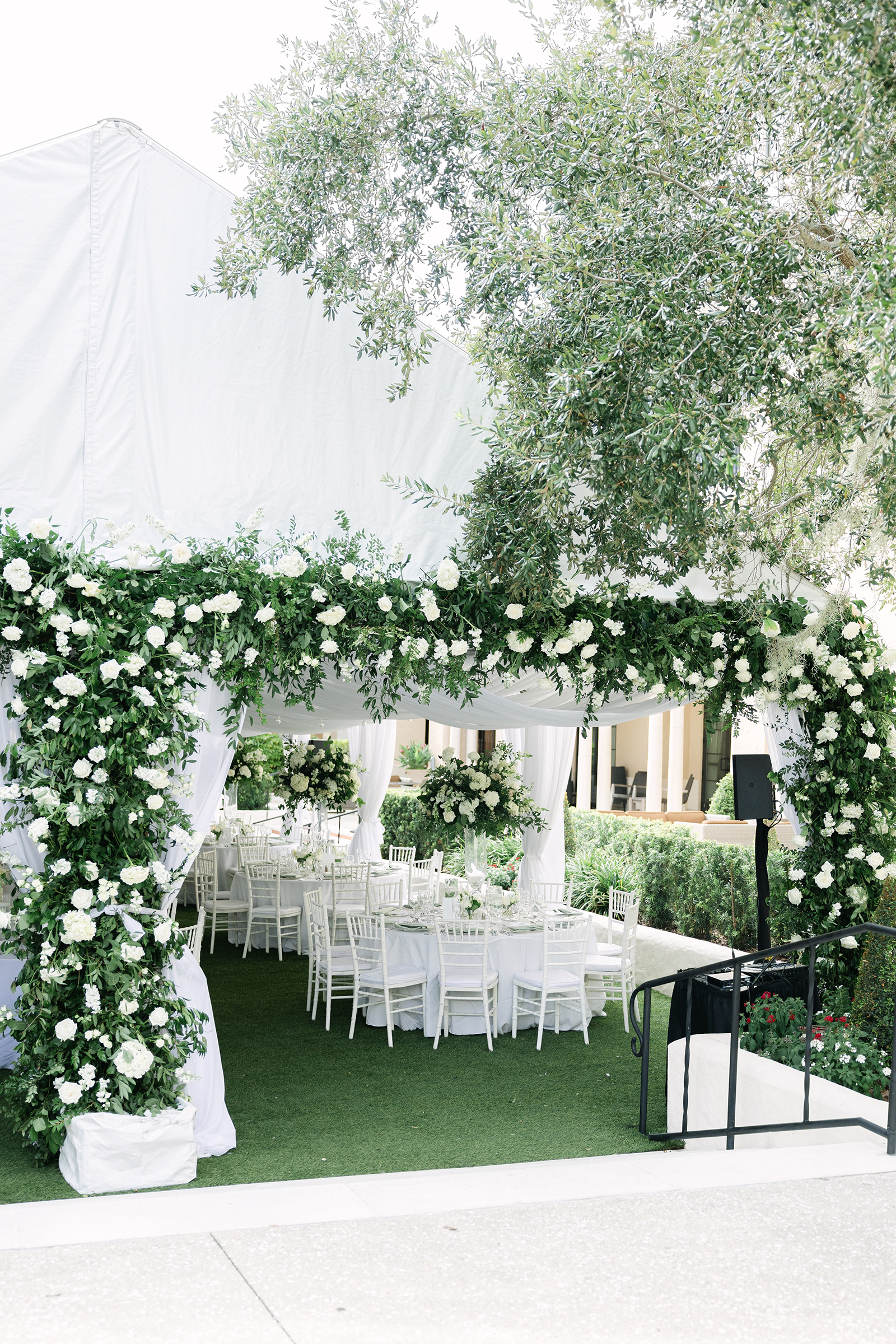 tented reception alfond inn