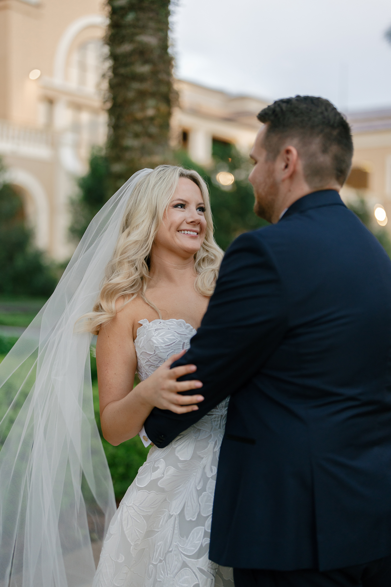 bride and groom inspo portrait