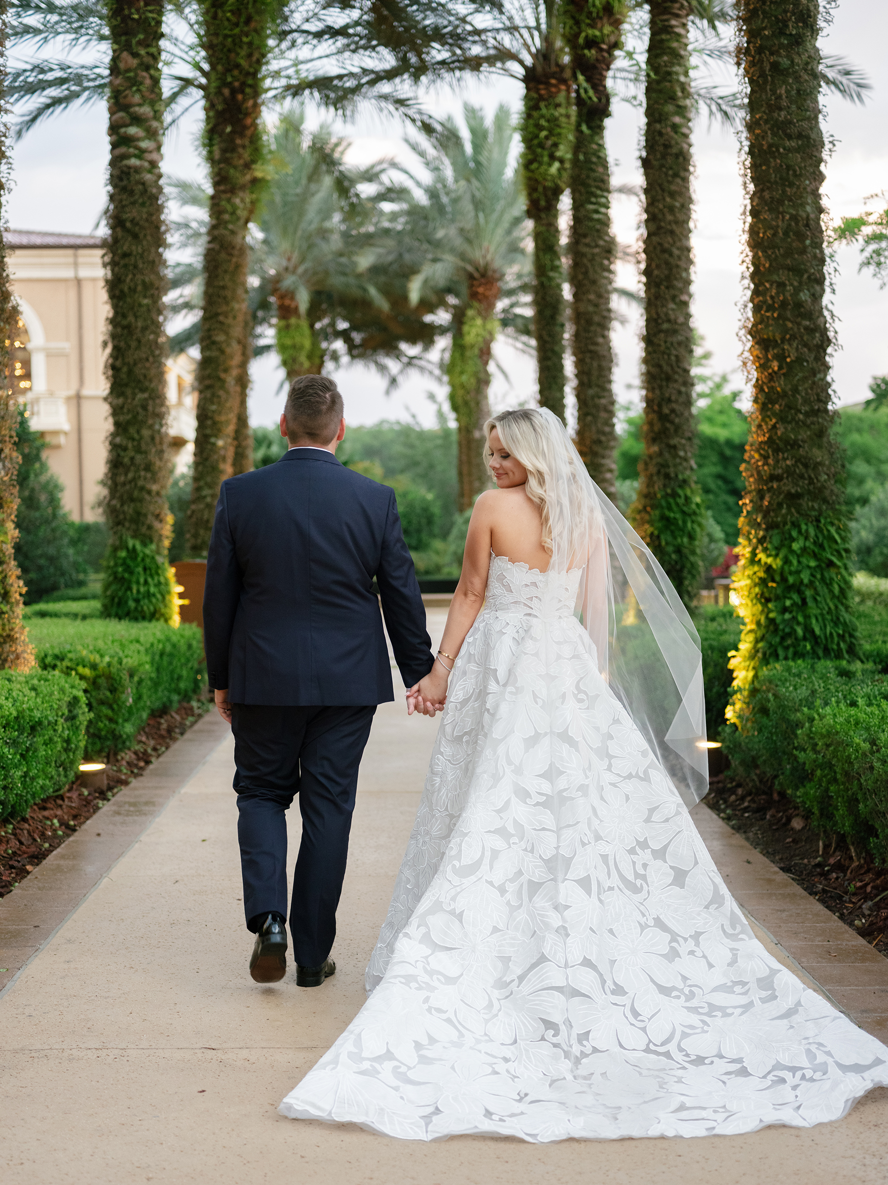 bride and groom inspo portrait