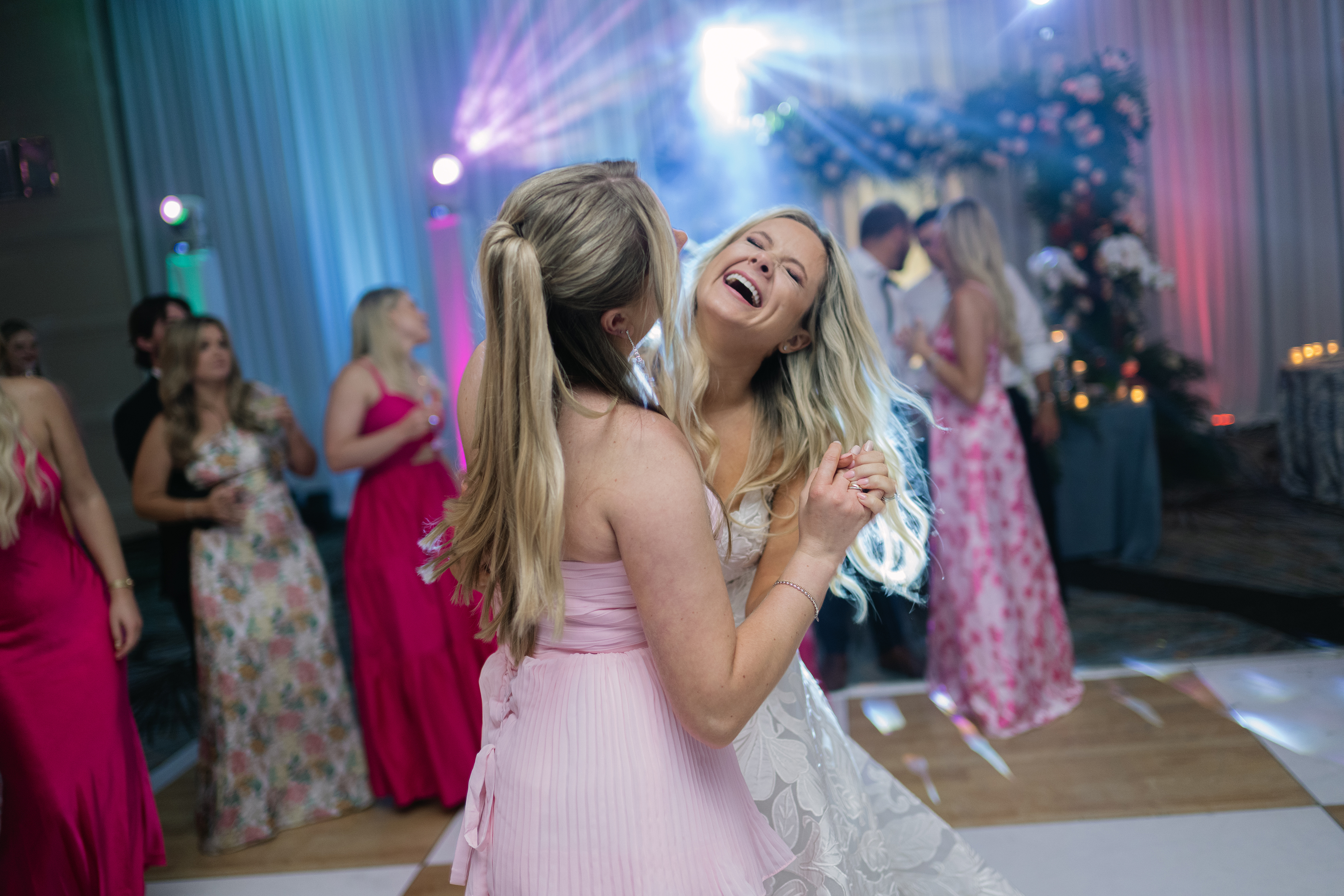 wedding guests during reception inspo