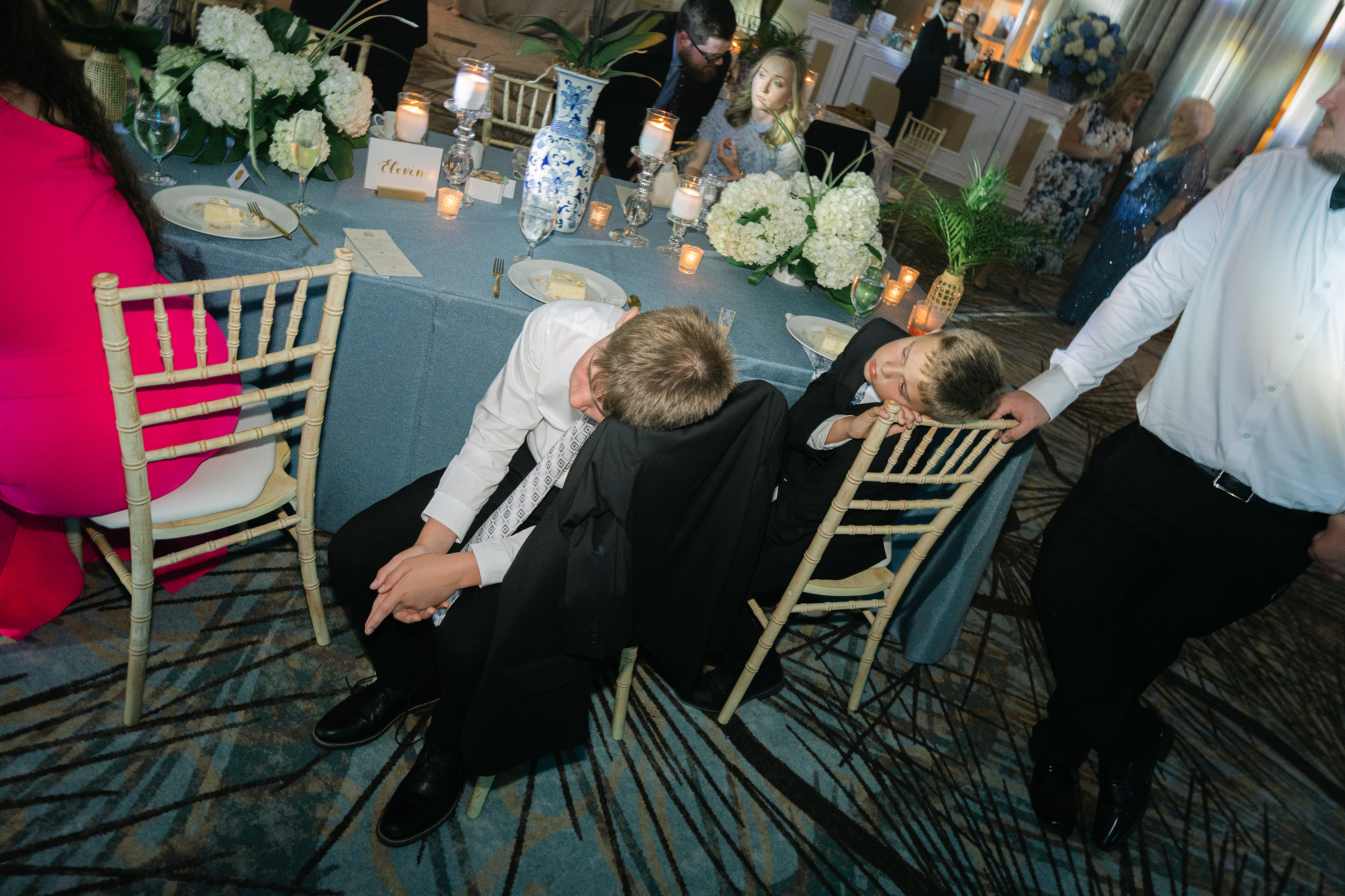 wedding guests during reception inspo