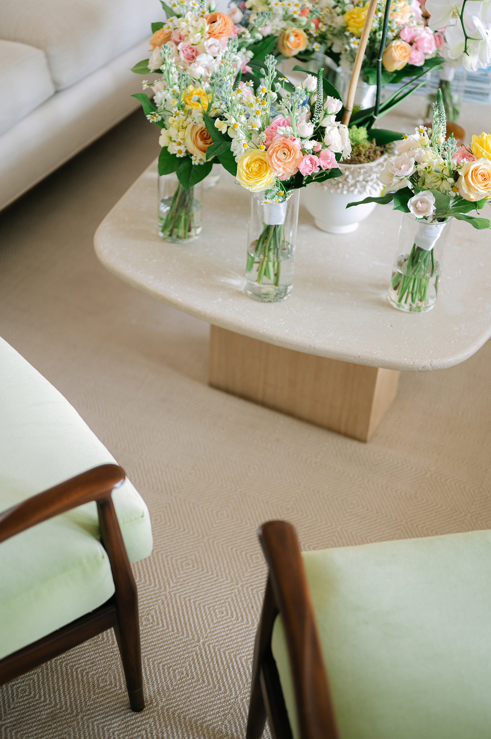 bridesmaids bouquets