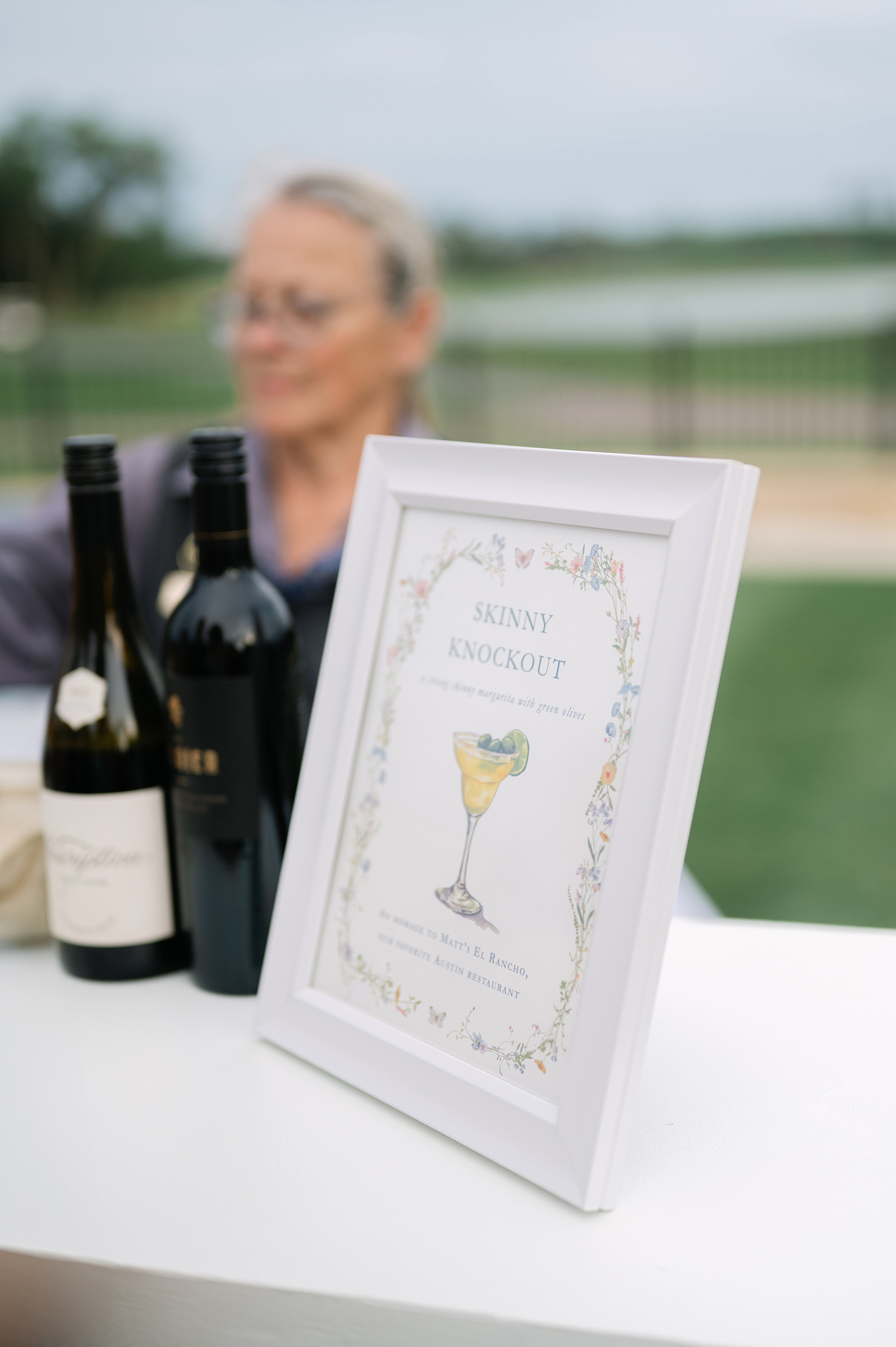 drinks during wedding cocktail party