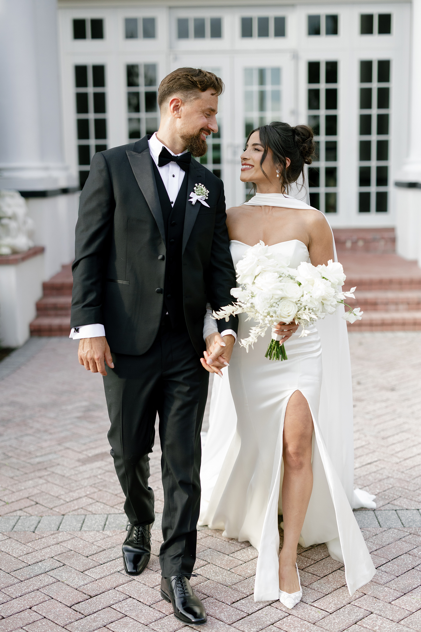 bride and groom portrait inspiration