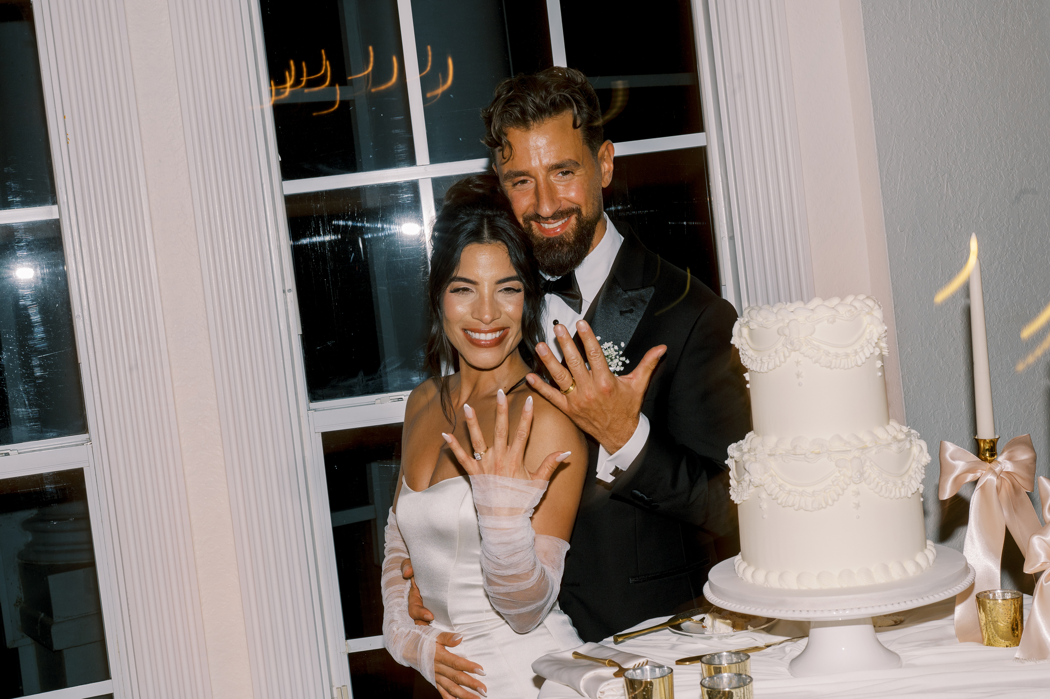 bride and groom wedding reception picture inspiration