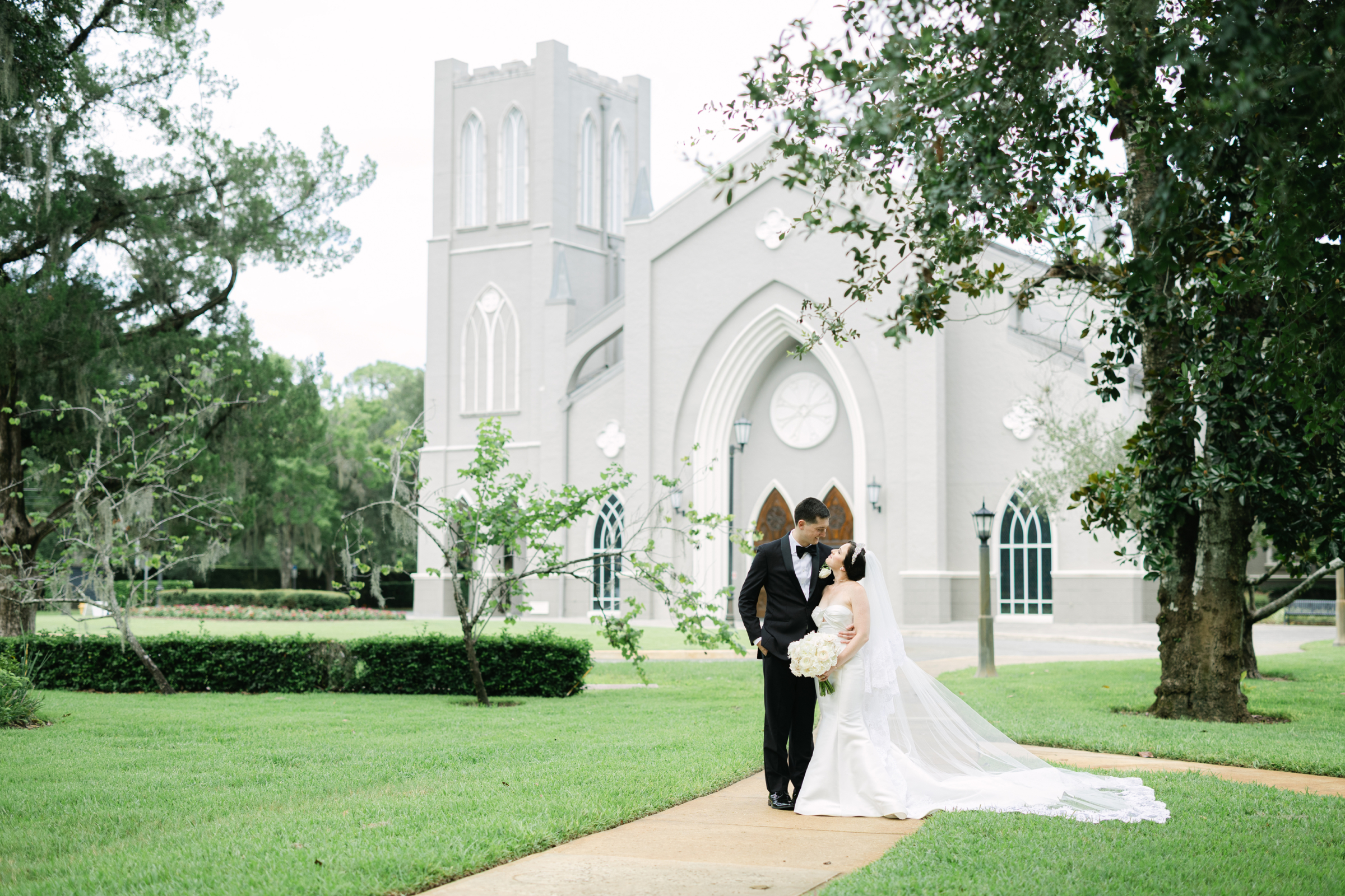 classy and traditional bride and groom portraits