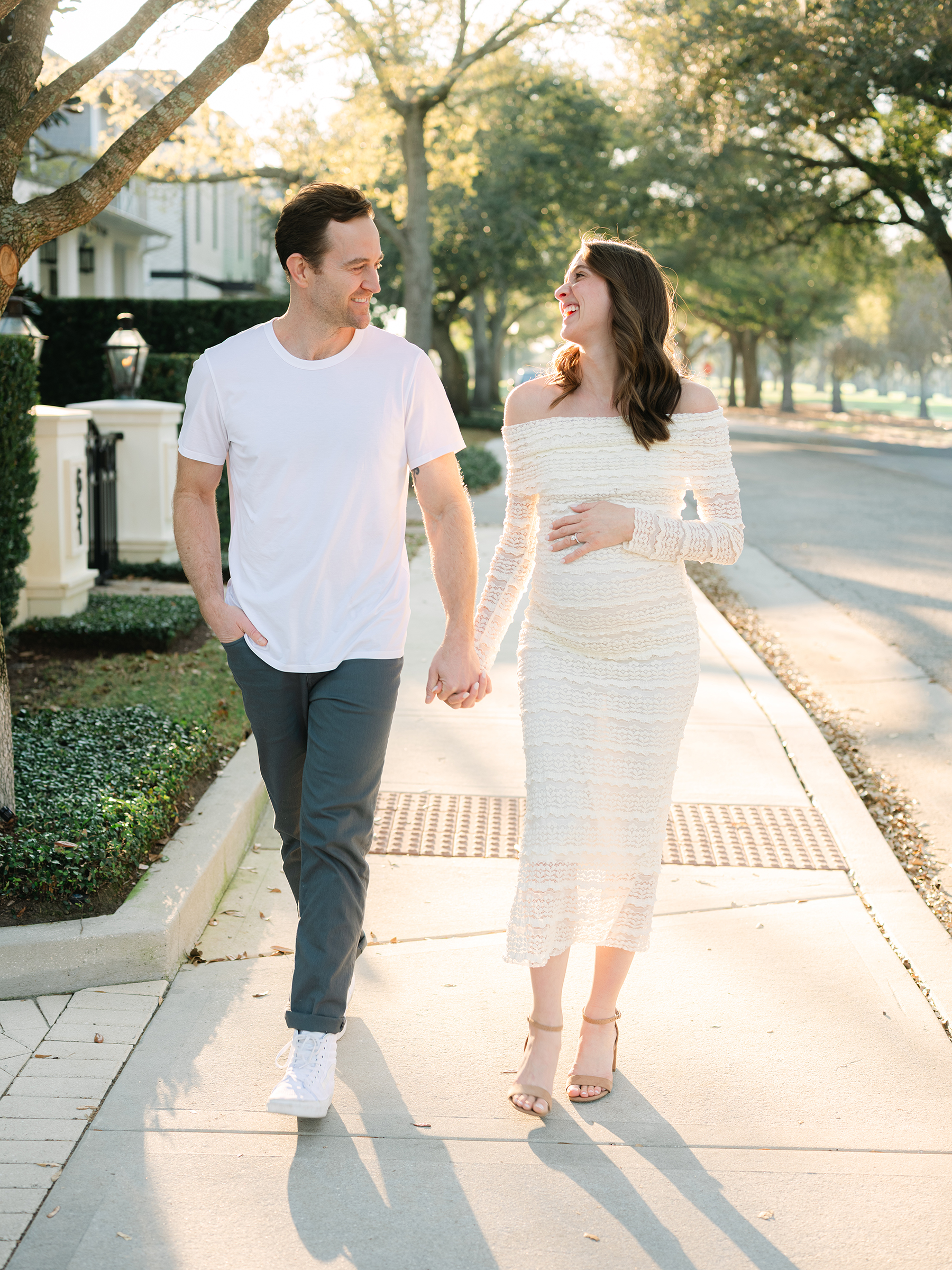 sunlit maternity photo