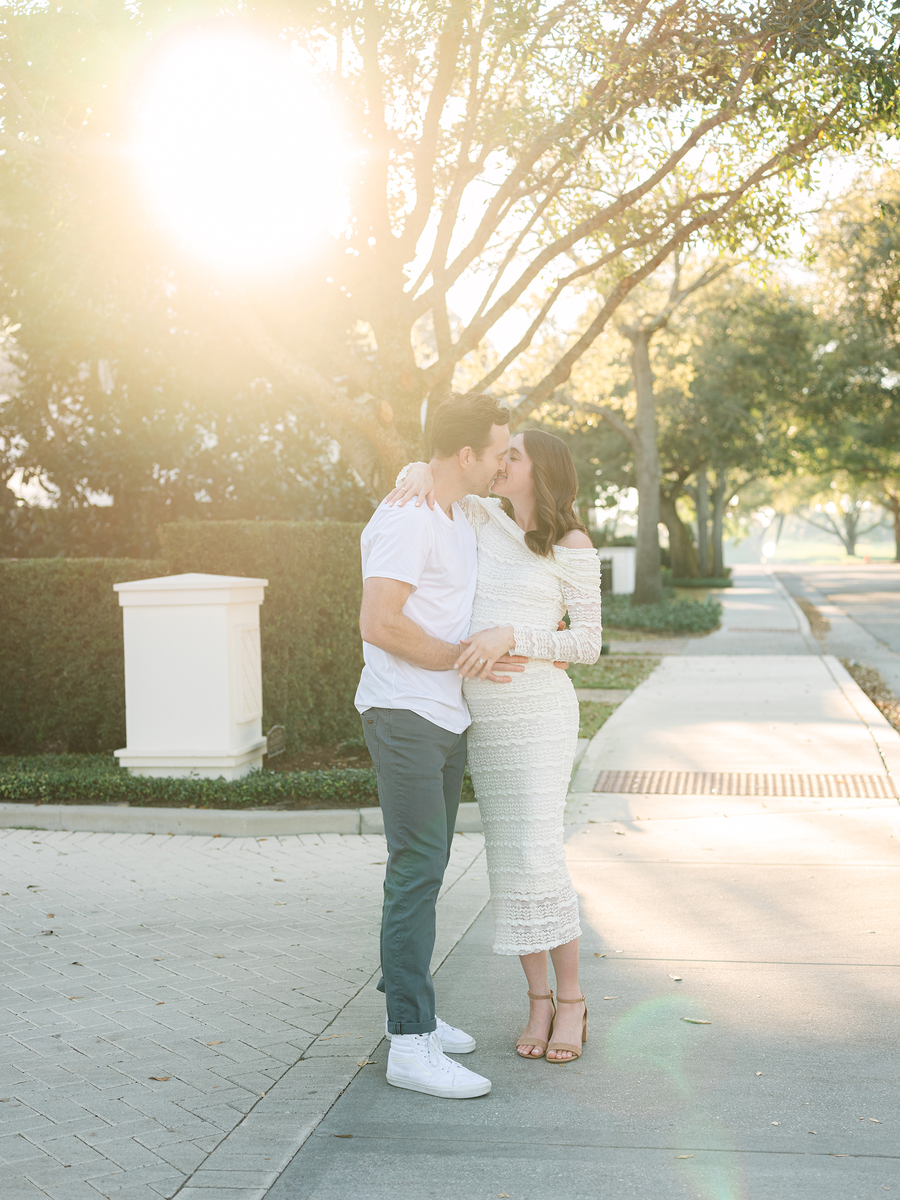 sunlit maternity photo