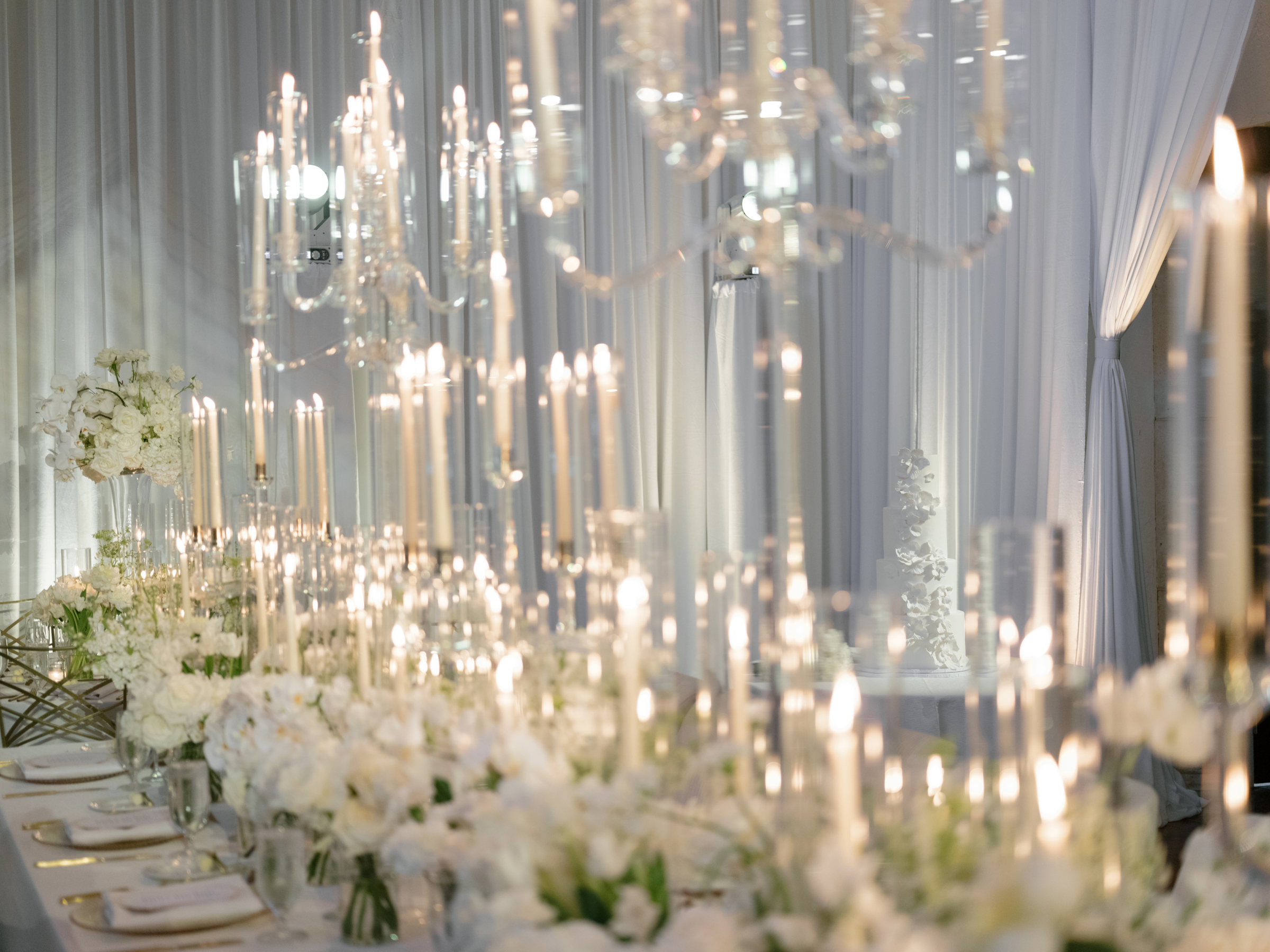 An All White Lakeside Wedding at Isleworth Country Club