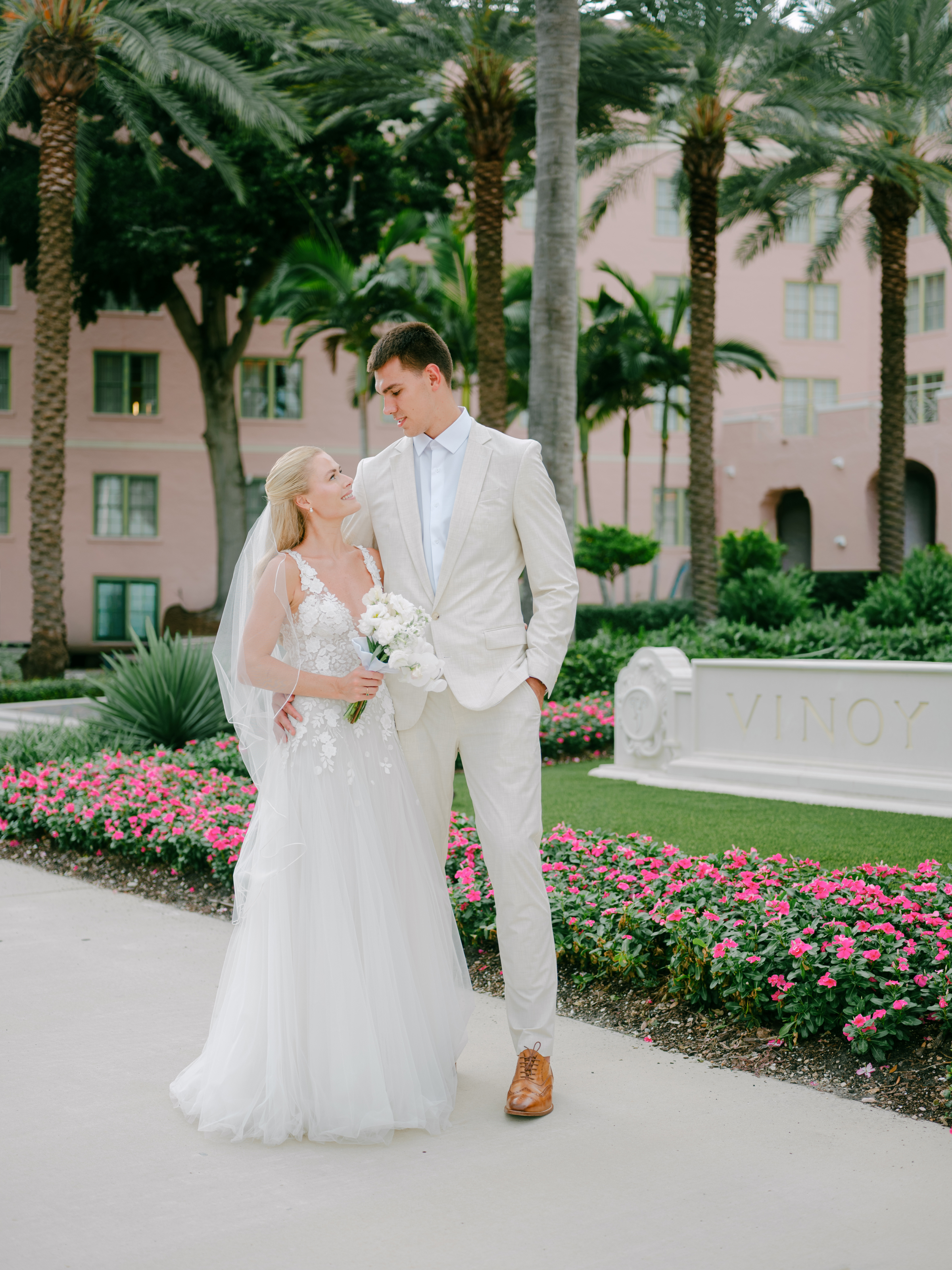 A Slam Dunk Vinoy Resort Wedding in St. Pete